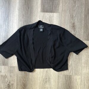 Nina Leonard Black Shrug Sweater Open Front